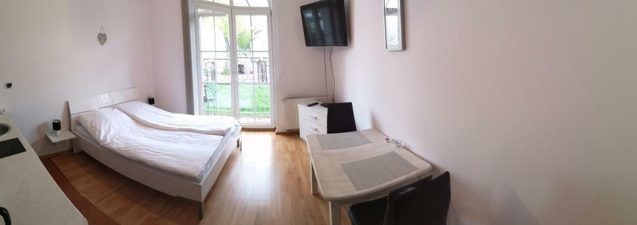 Apartament Trzy Korony 1 シフィノウイシチェ エクステリア 写真